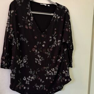 Reitmans Black Floral V-Neck Blouse